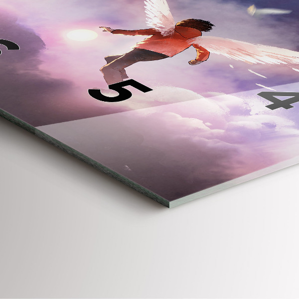 Szögletes fali üvegóra Szárnyú fiú