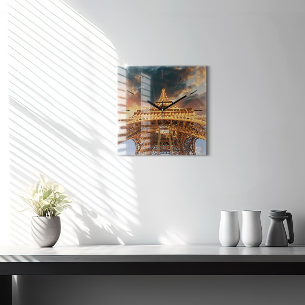 Szögletes fali üvegóra Az Eiffel-torony a felhőkkel szemben