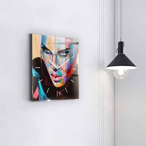 Szögletes fali üvegóra Egy nő portréja