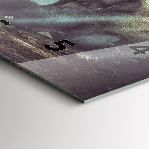 Szögletes fali üvegóra Egy fiú könyvet olvas