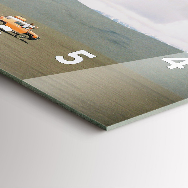 Szögletes fali üvegóra Jármű a kamcsatkai sivatagban