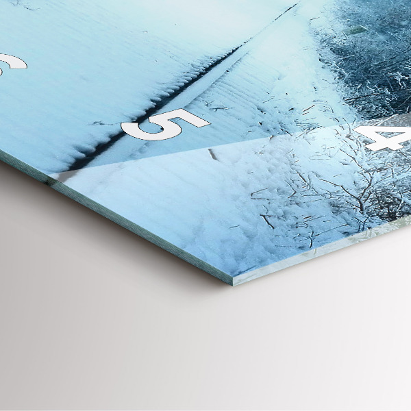 Szögletes fali üvegóra Szarvas a pályákon