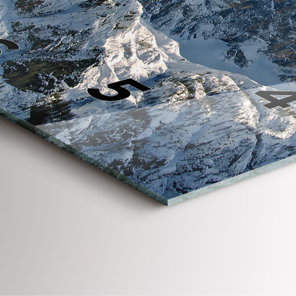 Szögletes fali üvegóra Hegyek kék ég alatt