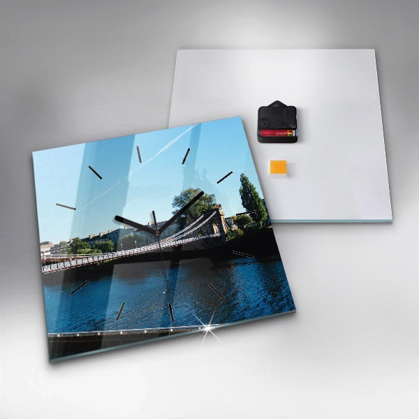 Szögletes fali üvegóra Southportland Skócia