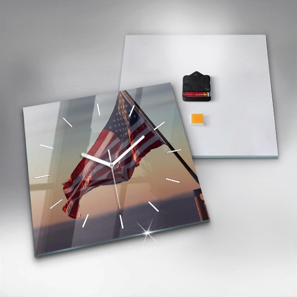 Szögletes fali üvegóra USA zászló lobog