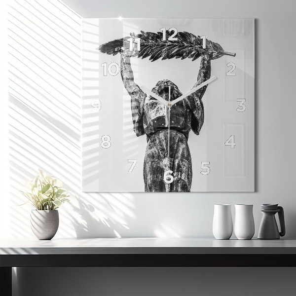 Szögletes fali üvegóra Szabadság-szobor Budapesten