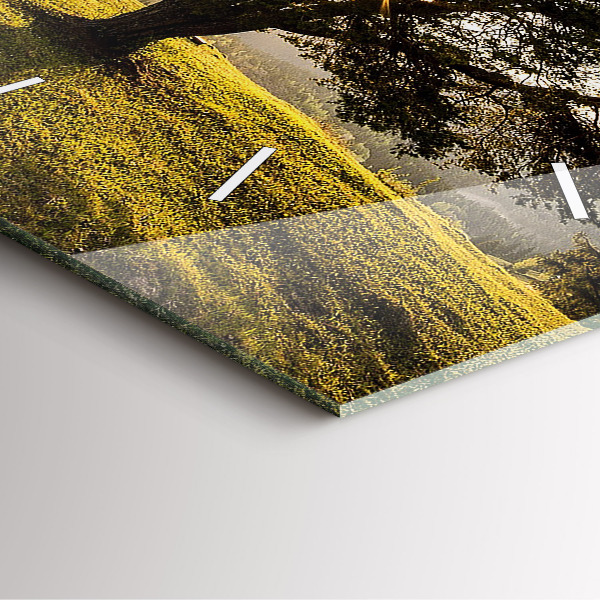 Szögletes fali üvegóra Egy fa a dombon