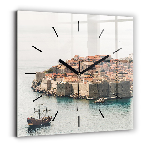 Szögletes fali üvegóra Vitorlás Dubrovnikban