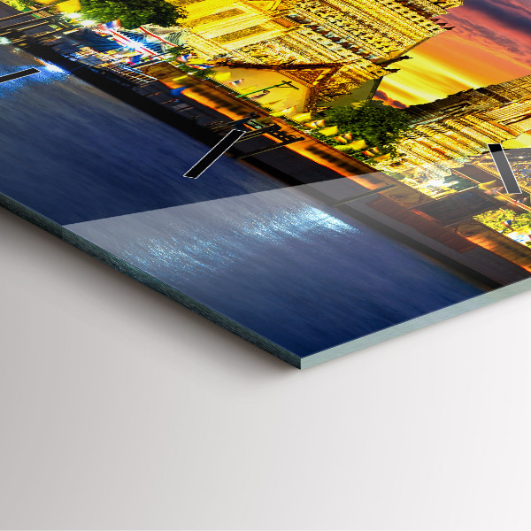 Szögletes fali üvegóra Templom Bangkokban