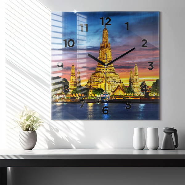 Szögletes fali üvegóra Templom Bangkokban