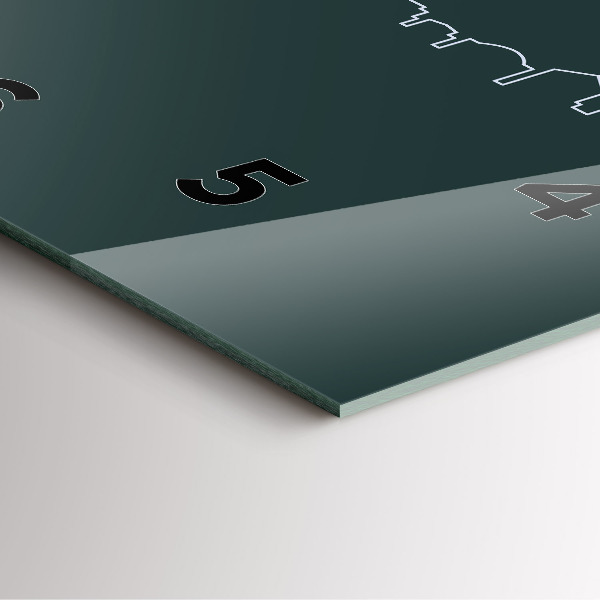 Szögletes fali üvegóra Brno város vonalművészete