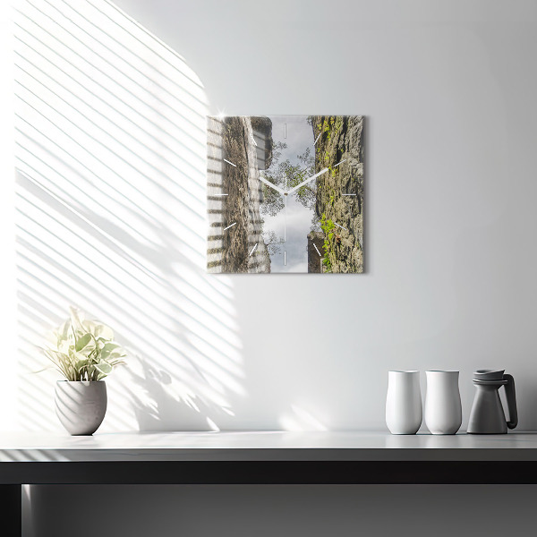 Szögletes fali üvegóra Rockváros Csehországban