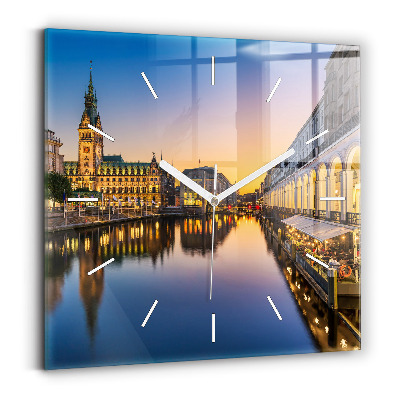 Szögletes fali üvegóra Hamburg városháza