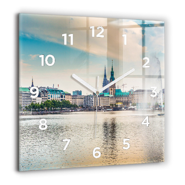 Szögletes fali üvegóra Binnenalster Hamburgban