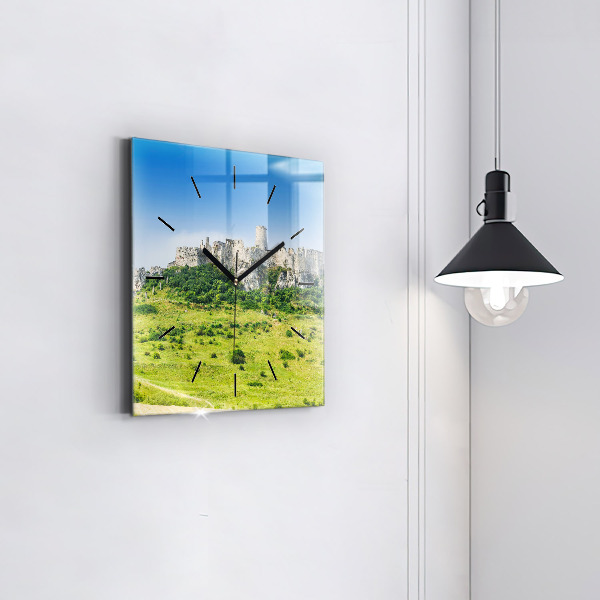 Szögletes fali üvegóra Szepesi vár Szlovákiában