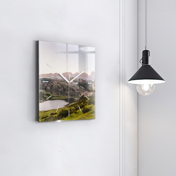 Szögletes fali üvegóra Tó és Pireneusok-hegység
