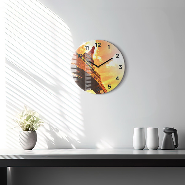 Kerek fali üvegóra Az Eiffel-torony Párizsban