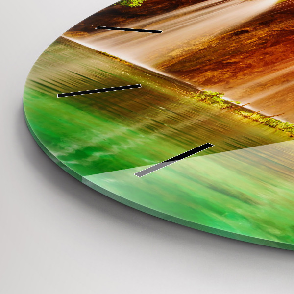 Kerek fali üvegóra Kilátás a vízesésre