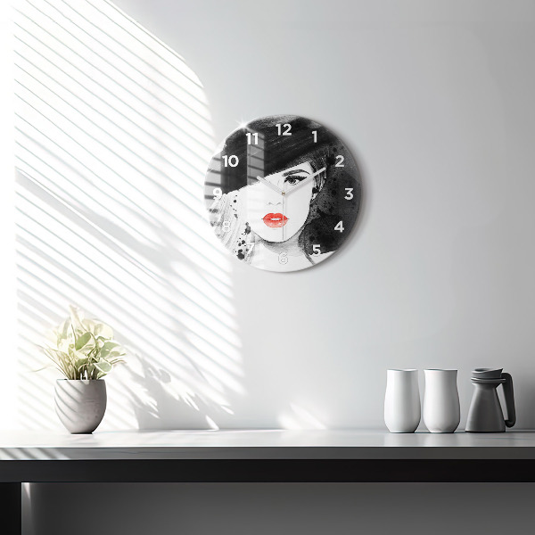 Kerek fali üvegóra Nő kalapban