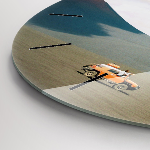 Kerek fali üvegóra Jármű a kamcsatkai sivatagban