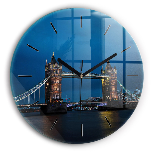 Kerek fali üvegóra Tower Bridge London éjjel