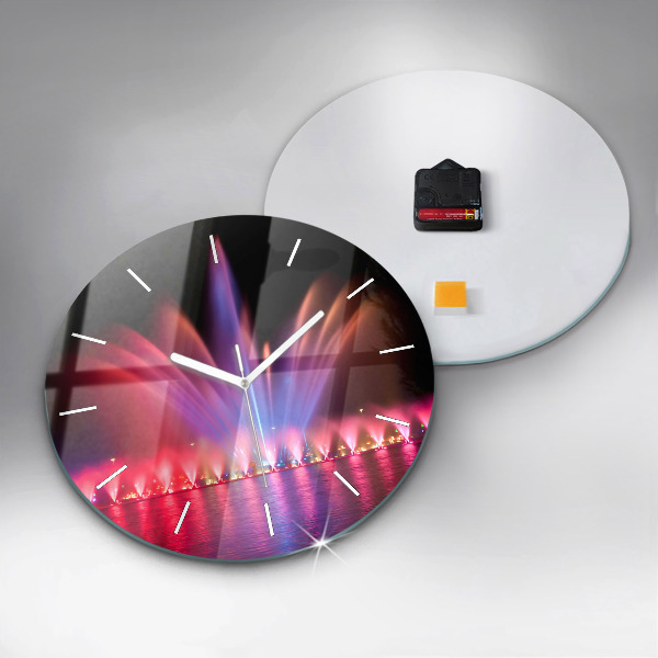 Kerek fali üvegóra Wroclaw-kút éjjel