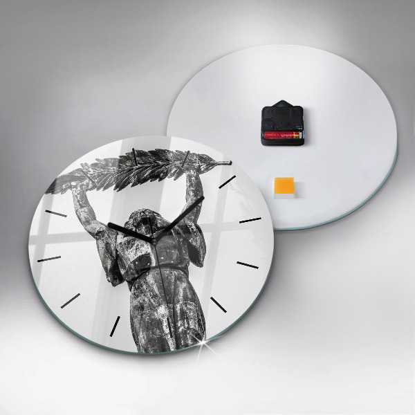 Kerek fali üvegóra Szabadság-szobor Budapesten