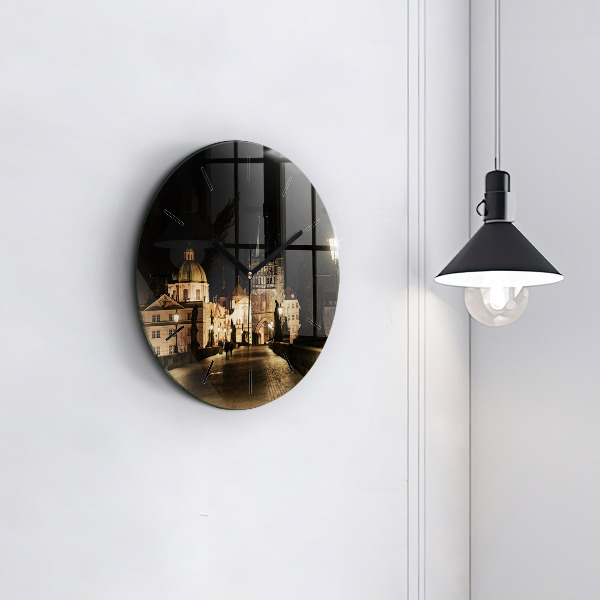 Kerek fali üvegóra Károly híd Prágában