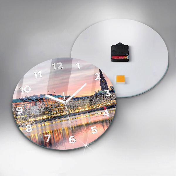 Kerek fali üvegóra Alster Hamburgban