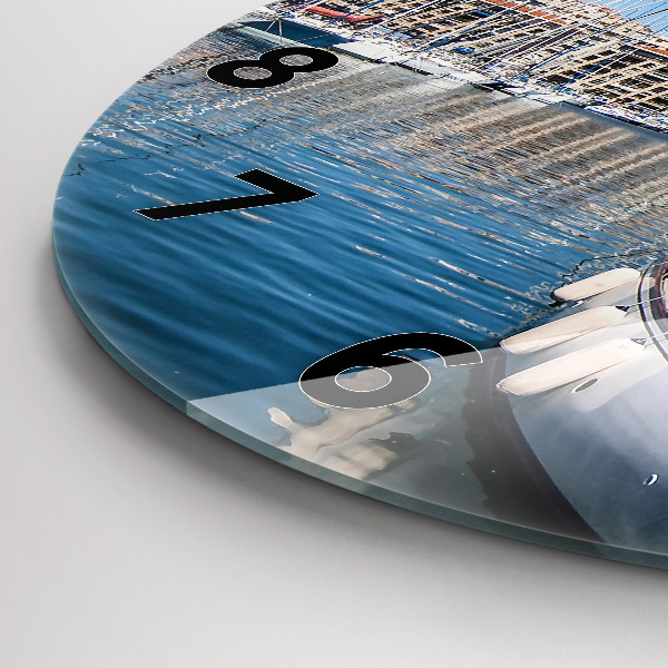 Kerek fali üvegóra Marina Marseille Franciaországban